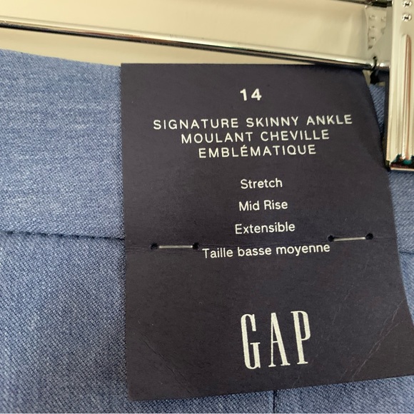 NWT Gap crop pants. Size 14. - Picture 3 of 3
